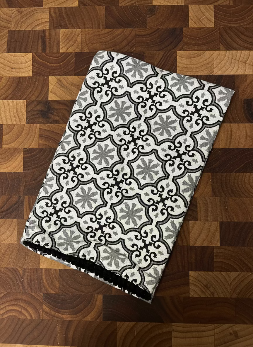 Black & White Kitchen Towels, Set of 4