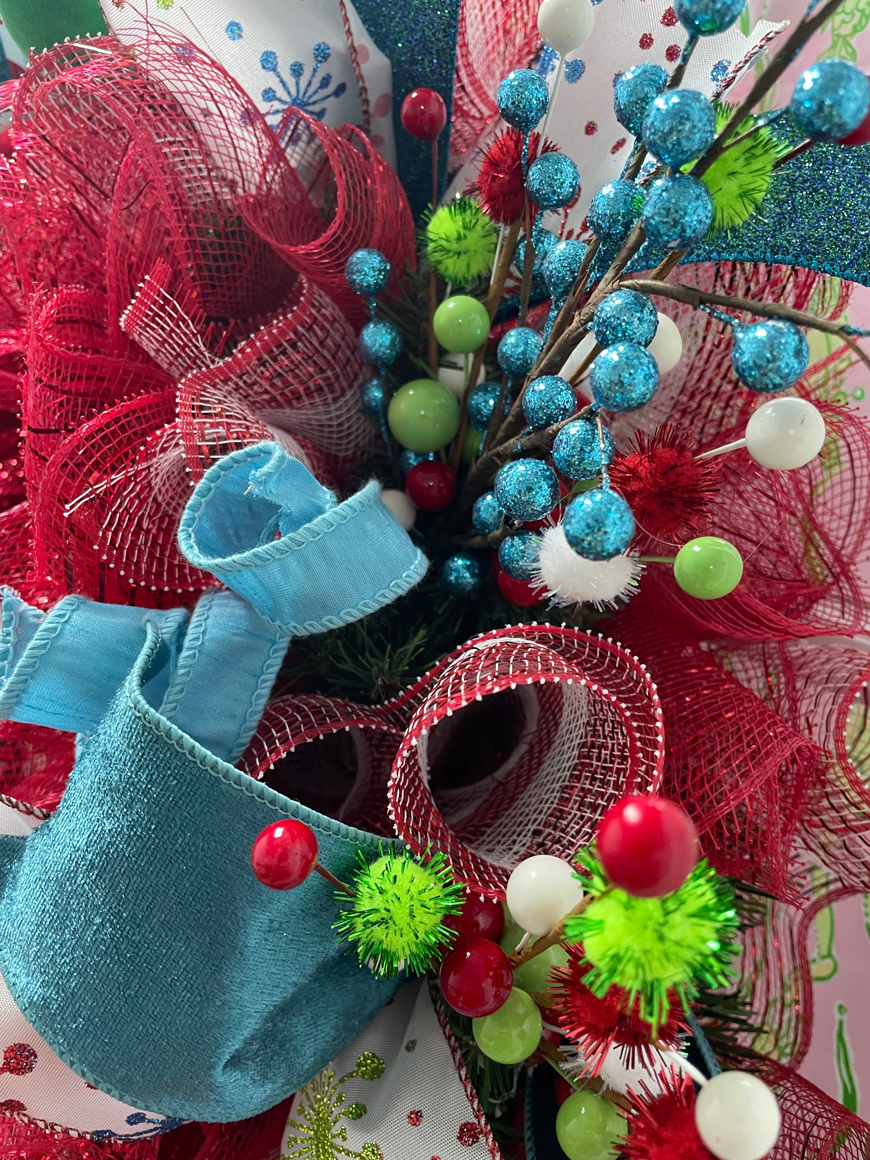 Christmas Treats & Twinkle Wreath- L