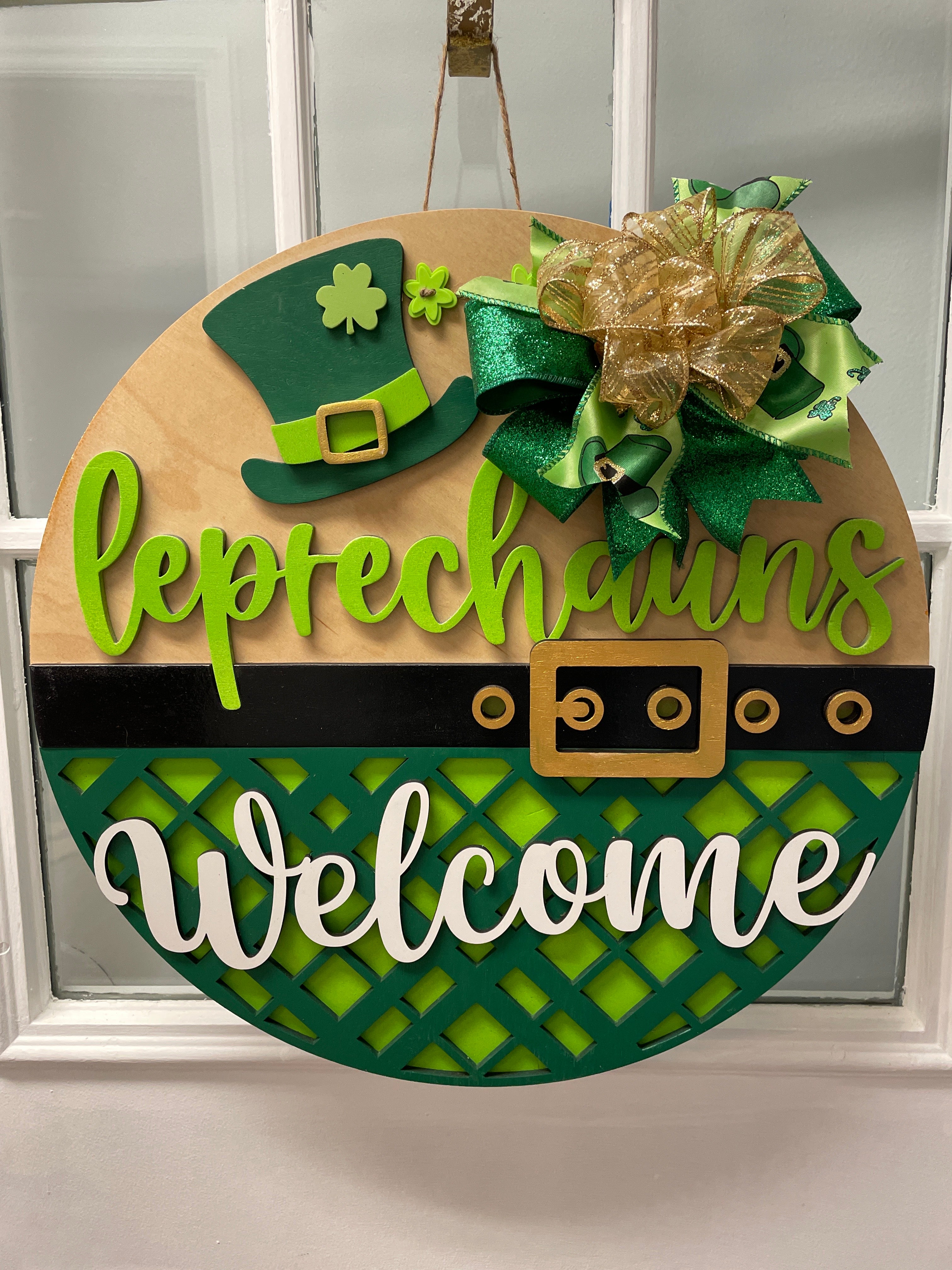 18" Doorhanger- Leprechauns Welcome