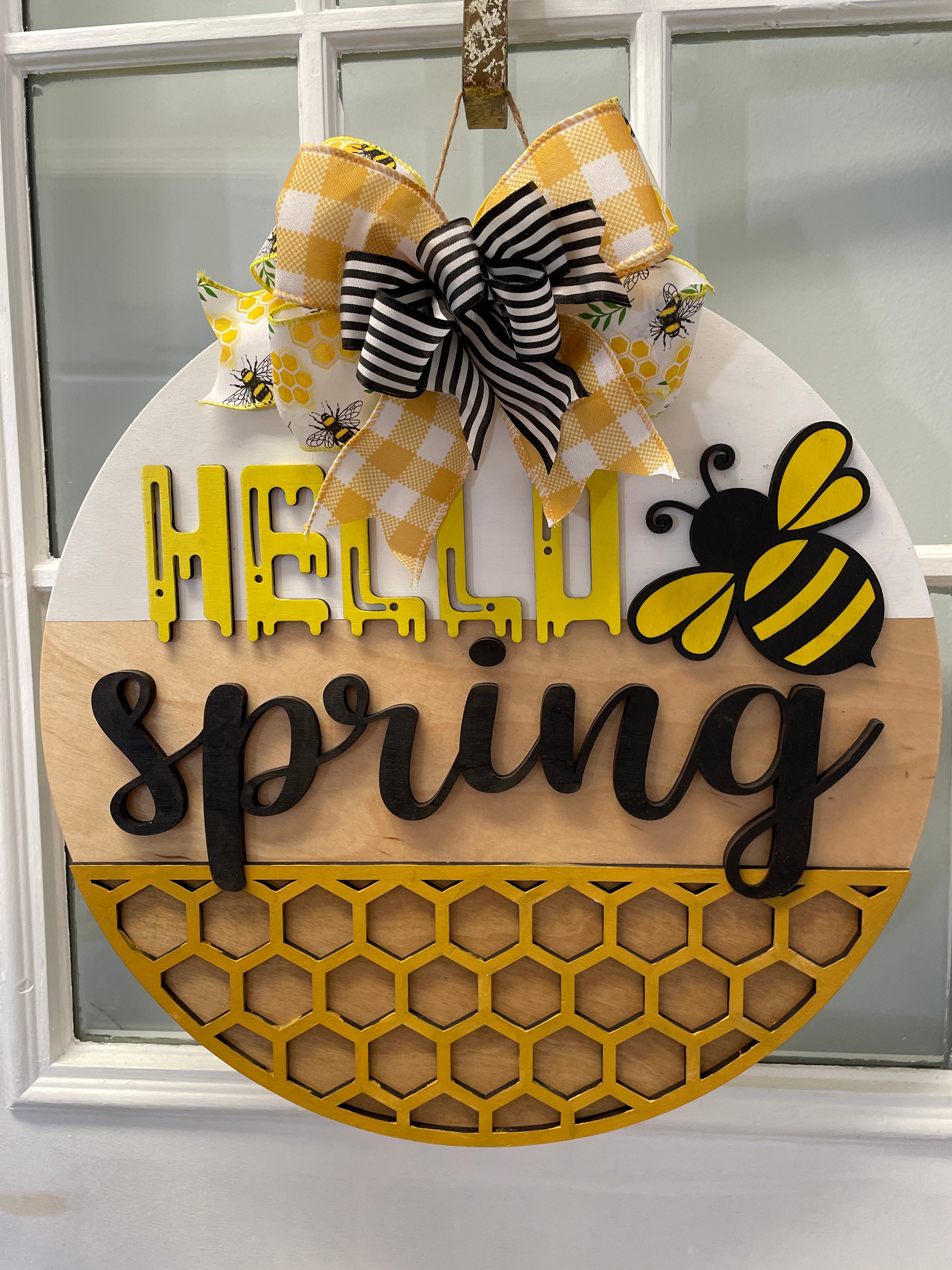 18" Doorhanger- Hello Spring