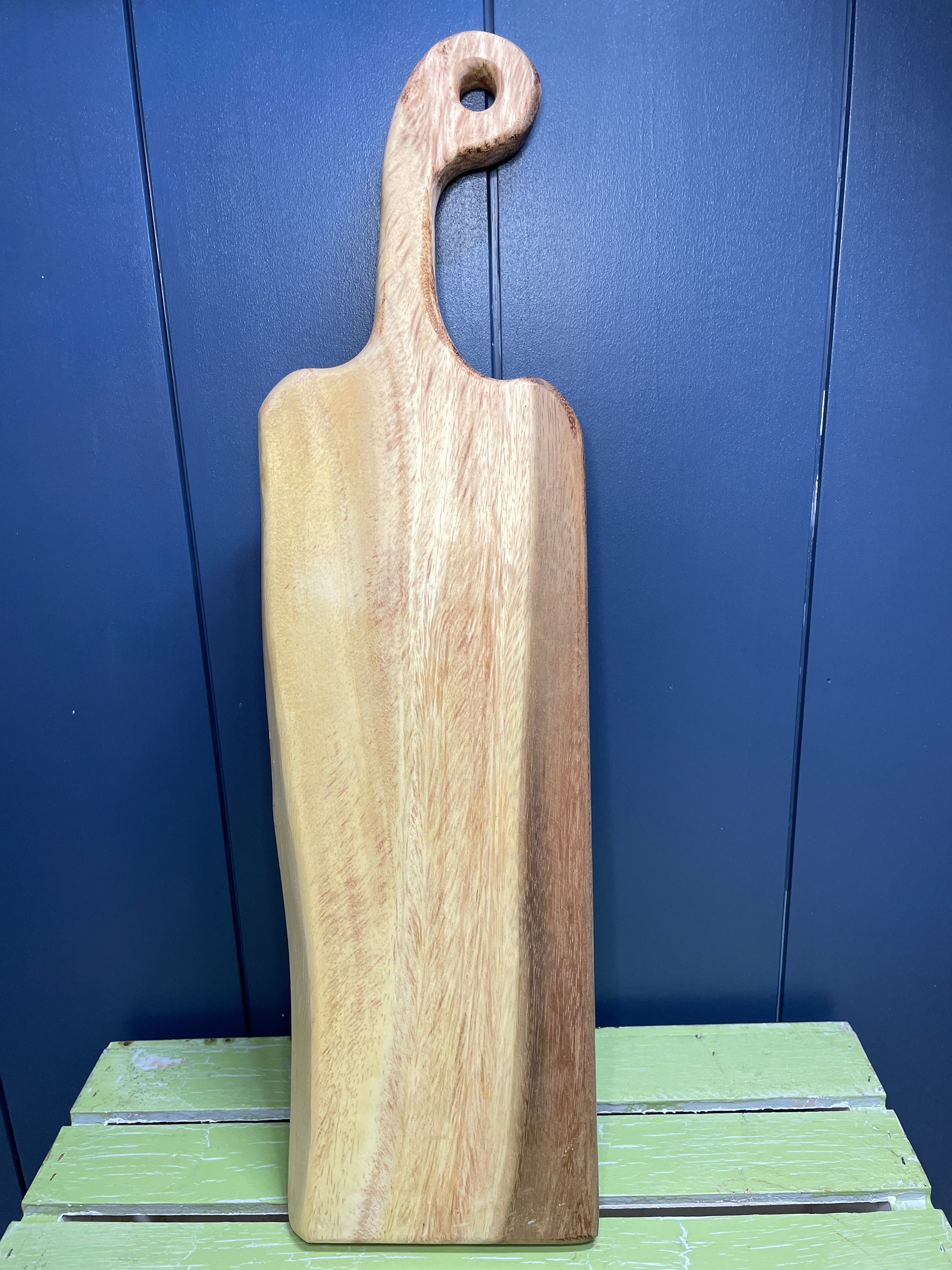 Long Live Edge Bread Board with Handle