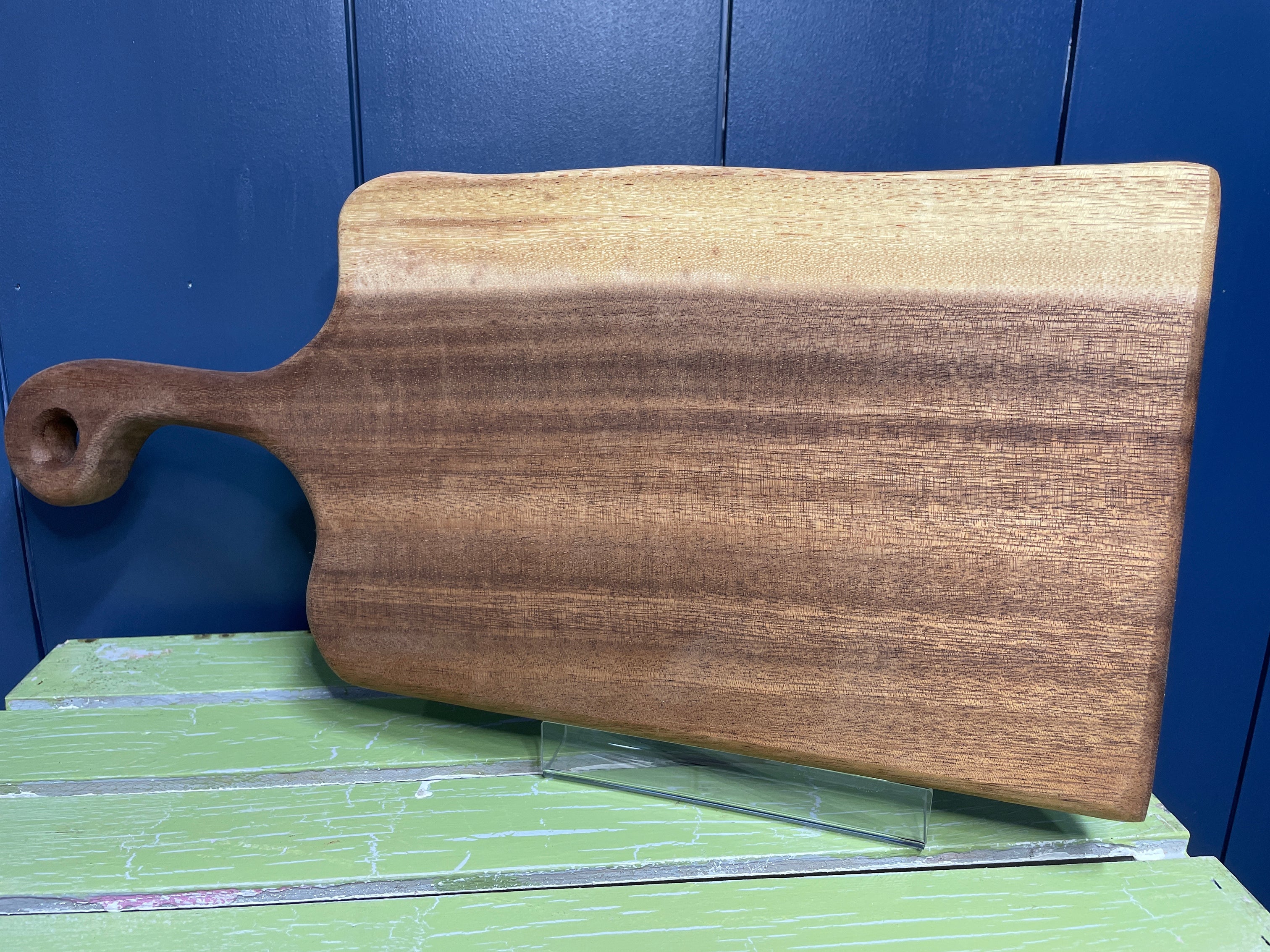 Medium Live-Edge Handled Charcuterie Board