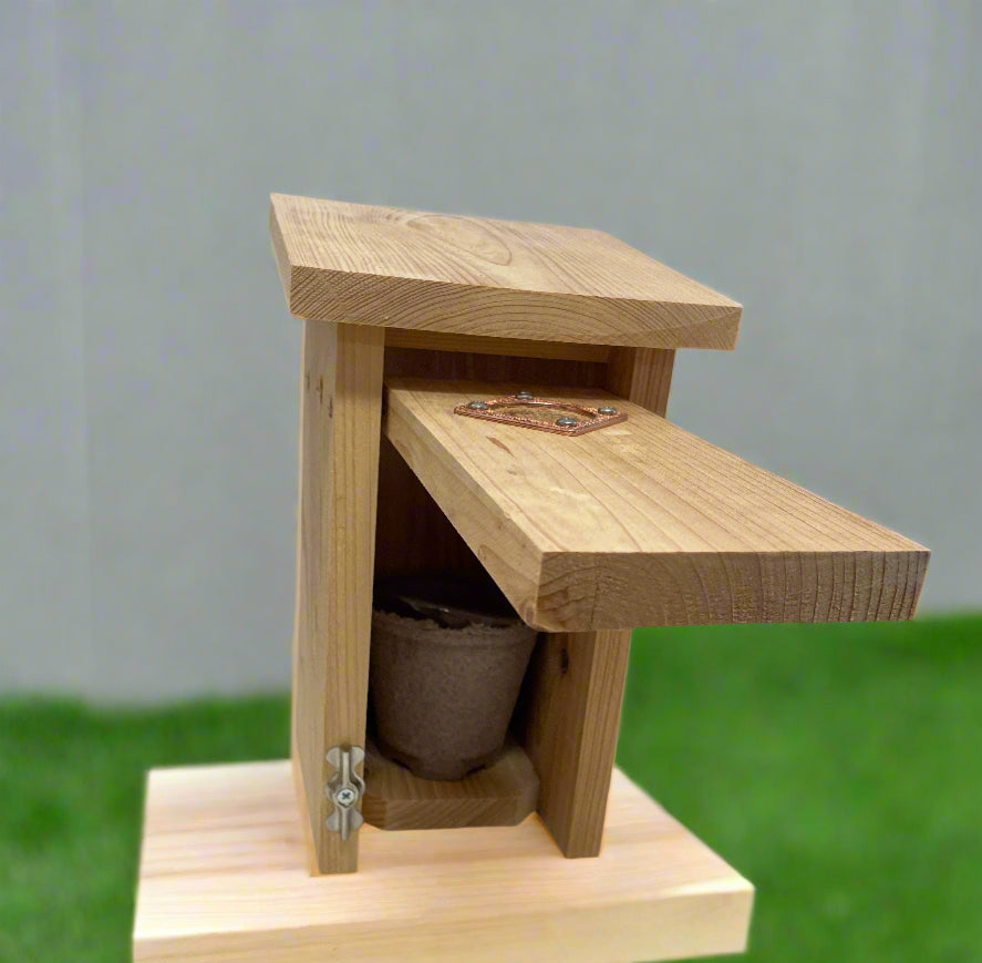 Cedar Birdhouse
