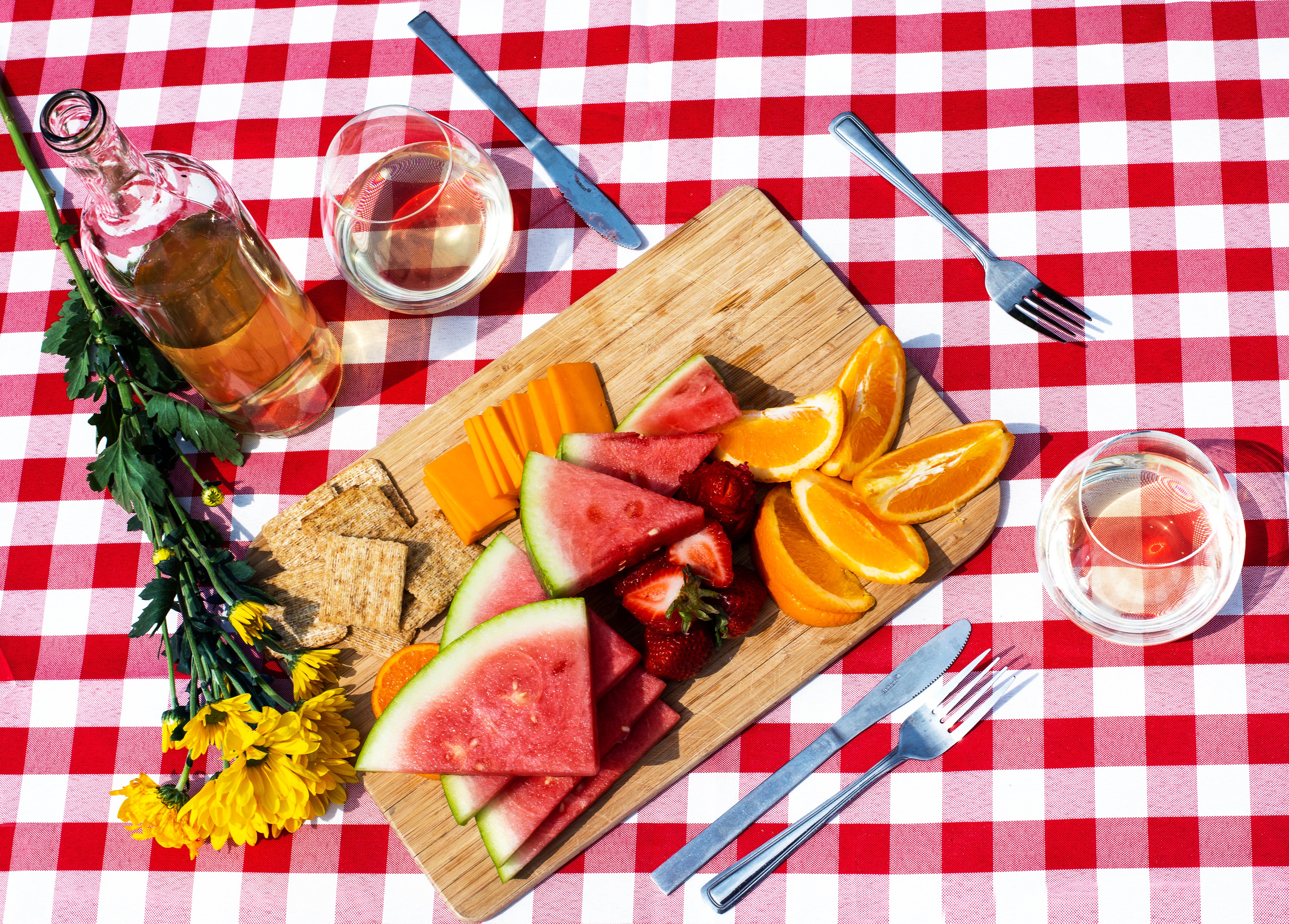 wine-and-fruit-on-picnic-table.jpg