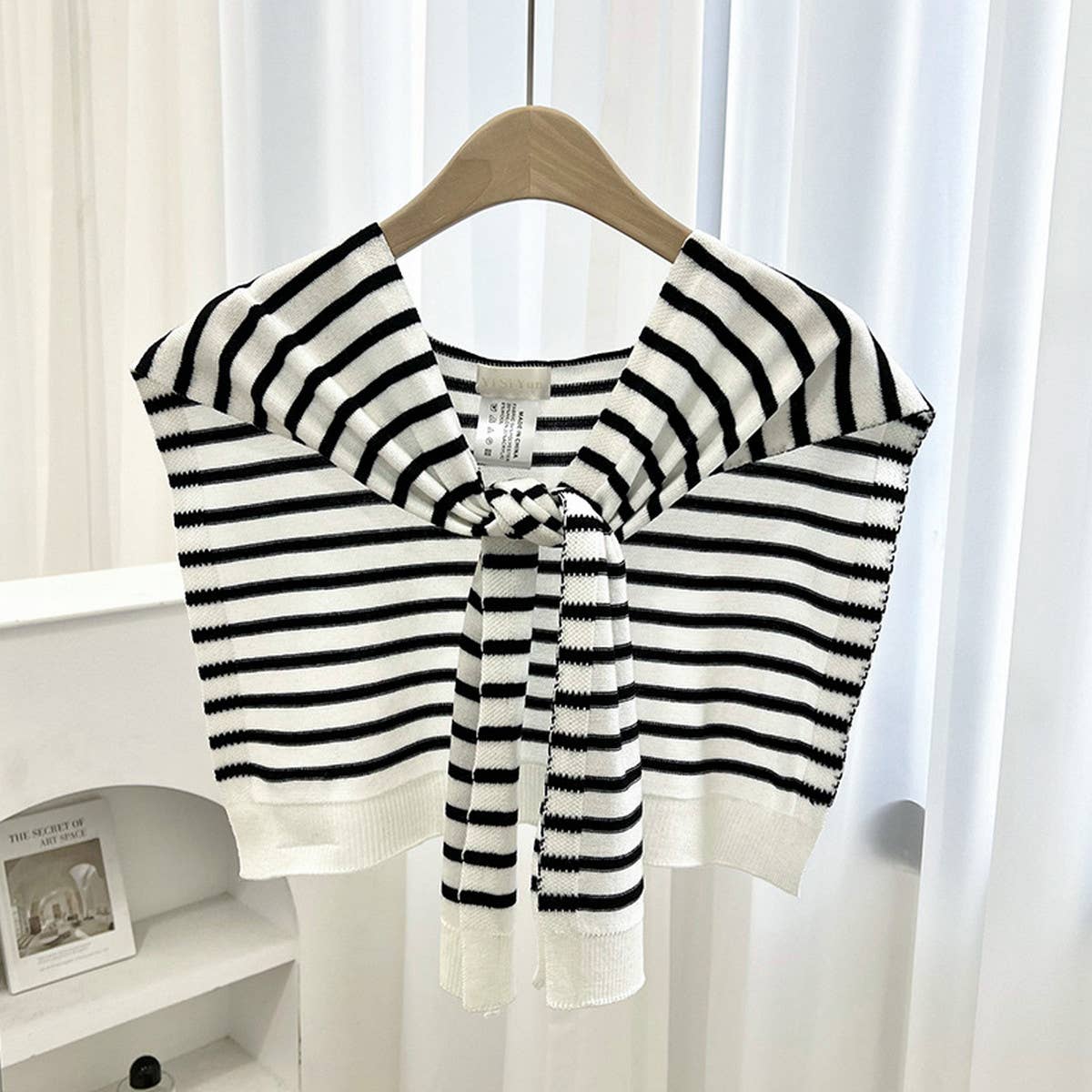 STRIPED KNITTED OUTER SHAWL_CWASC0758