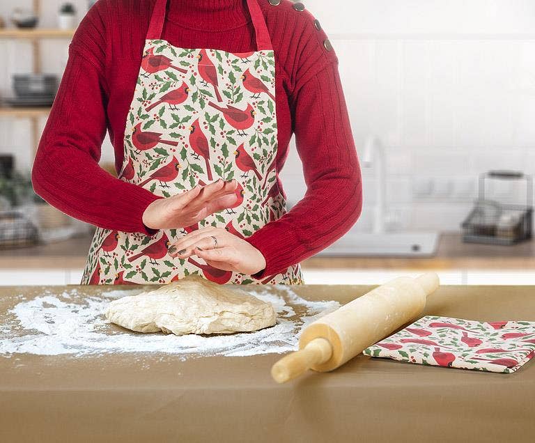 Cardinals with Holly Apron-31"L