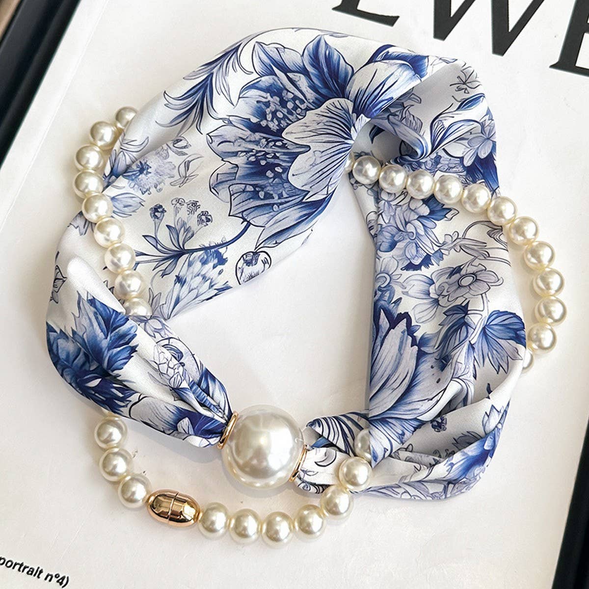Pearl Magnetic Skinny Silk Neck Scarf_CWASC03931