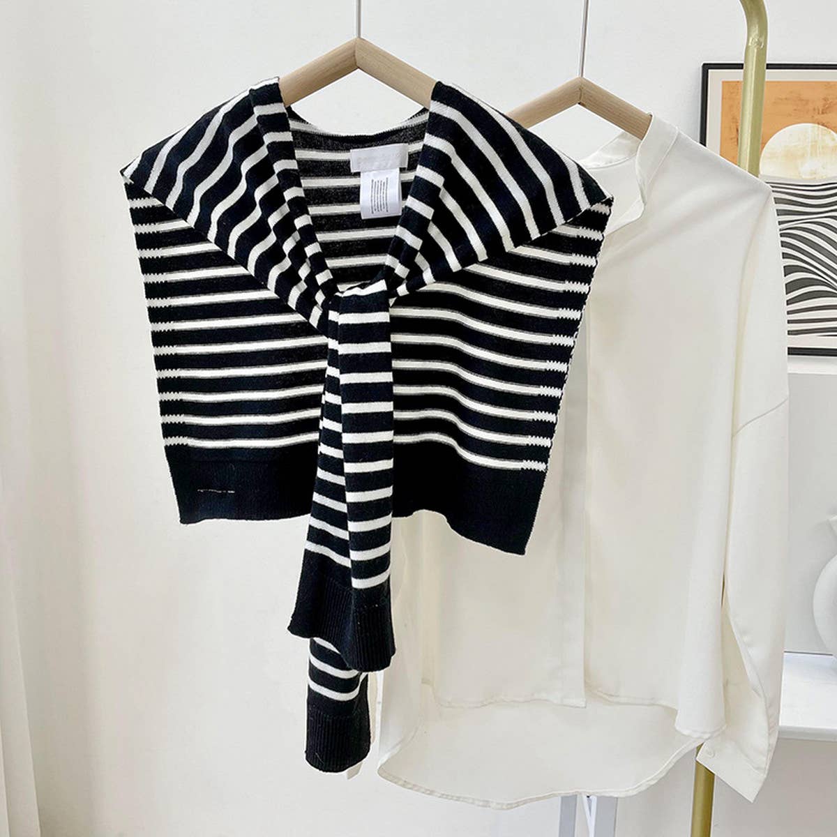STRIPED KNITTED OUTER SHAWL_CWASC0758