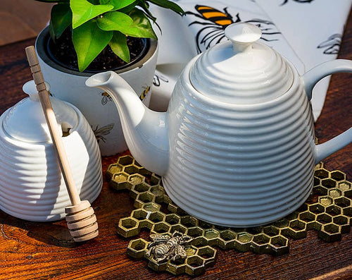 Honeycomb Trivet with Bee-8.5"L-4293