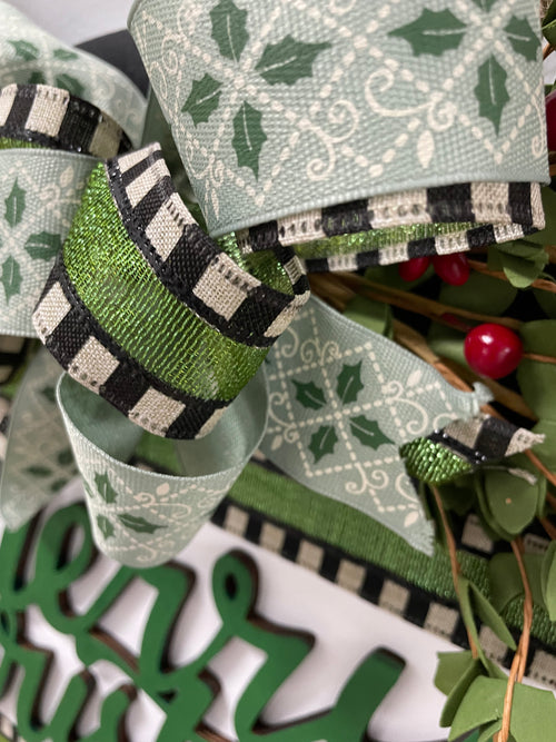 18" Doorhanger - Merry Berry