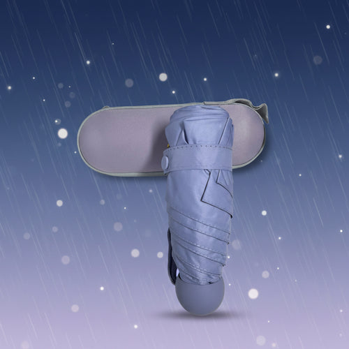 Compact umbrella with carrying case