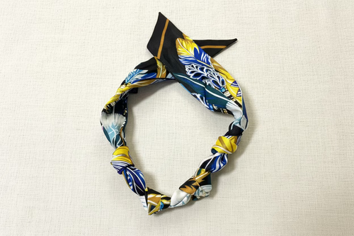 Yellow/Black Scarf Necklace