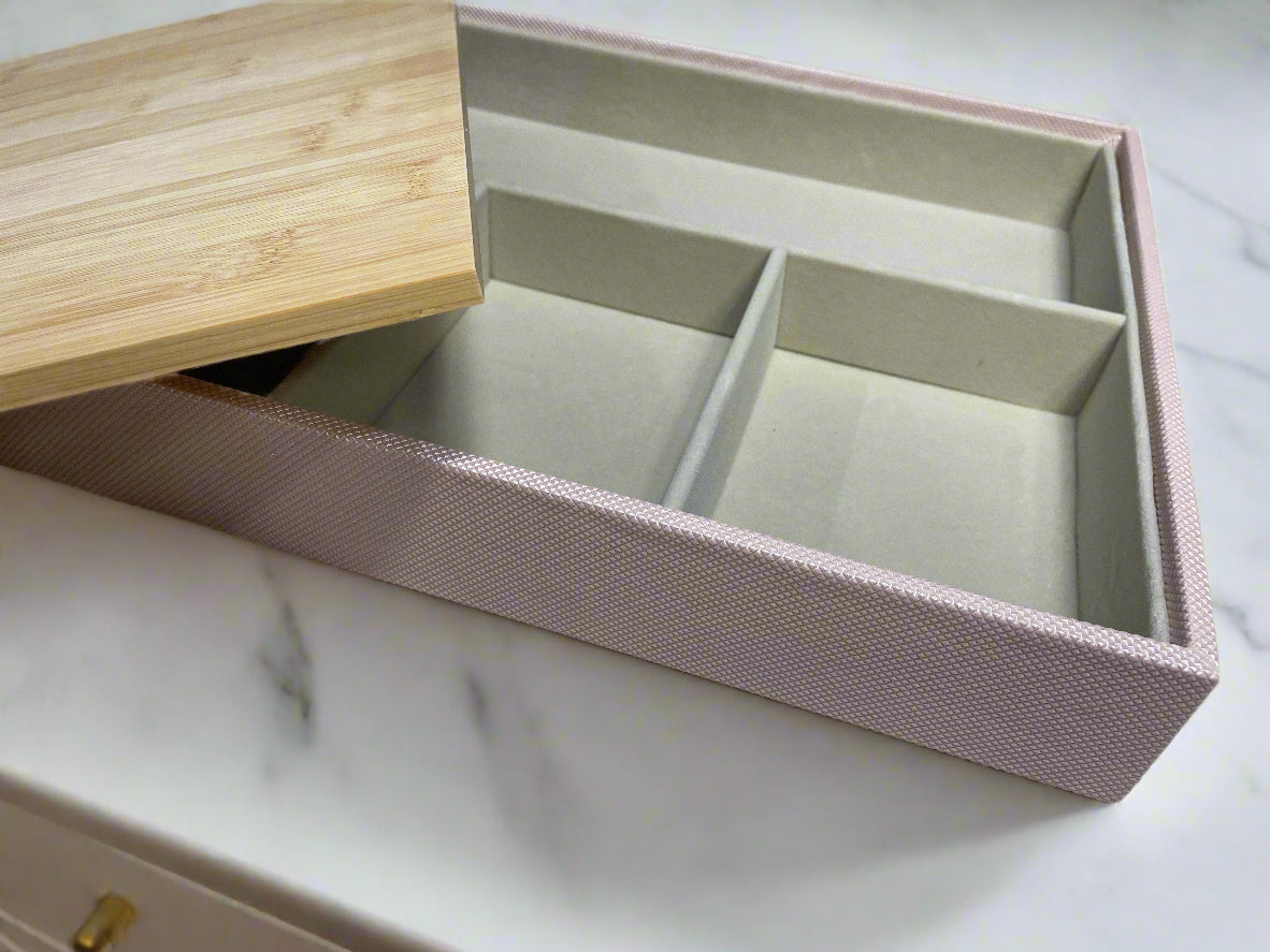 Pink Lidded Jewelry Organizer