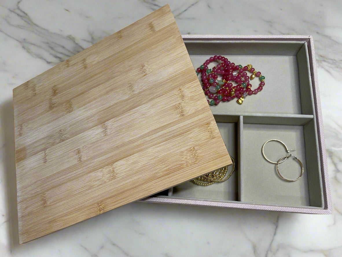 Pink Lidded Jewelry Organizer