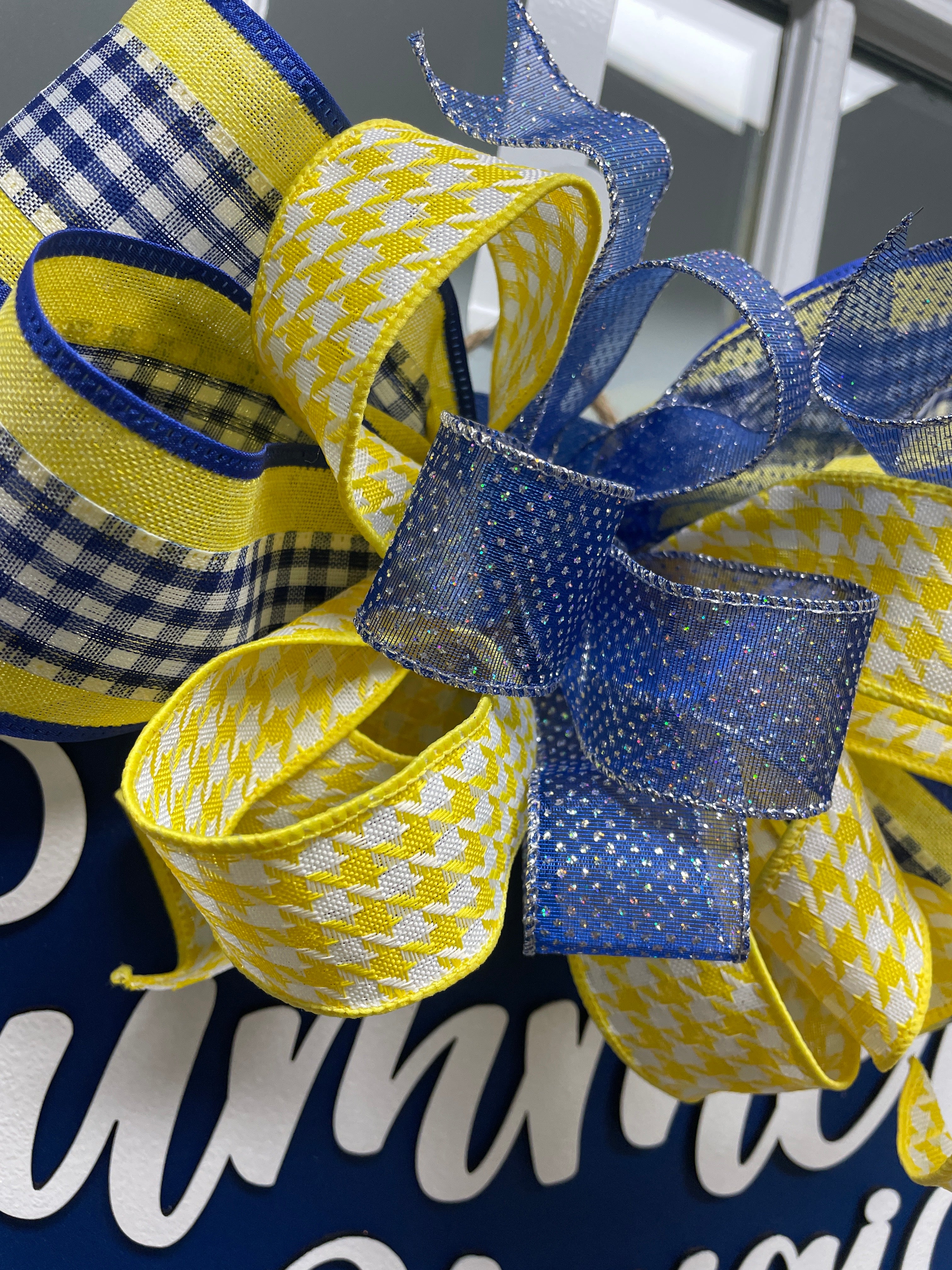 Accent Bow