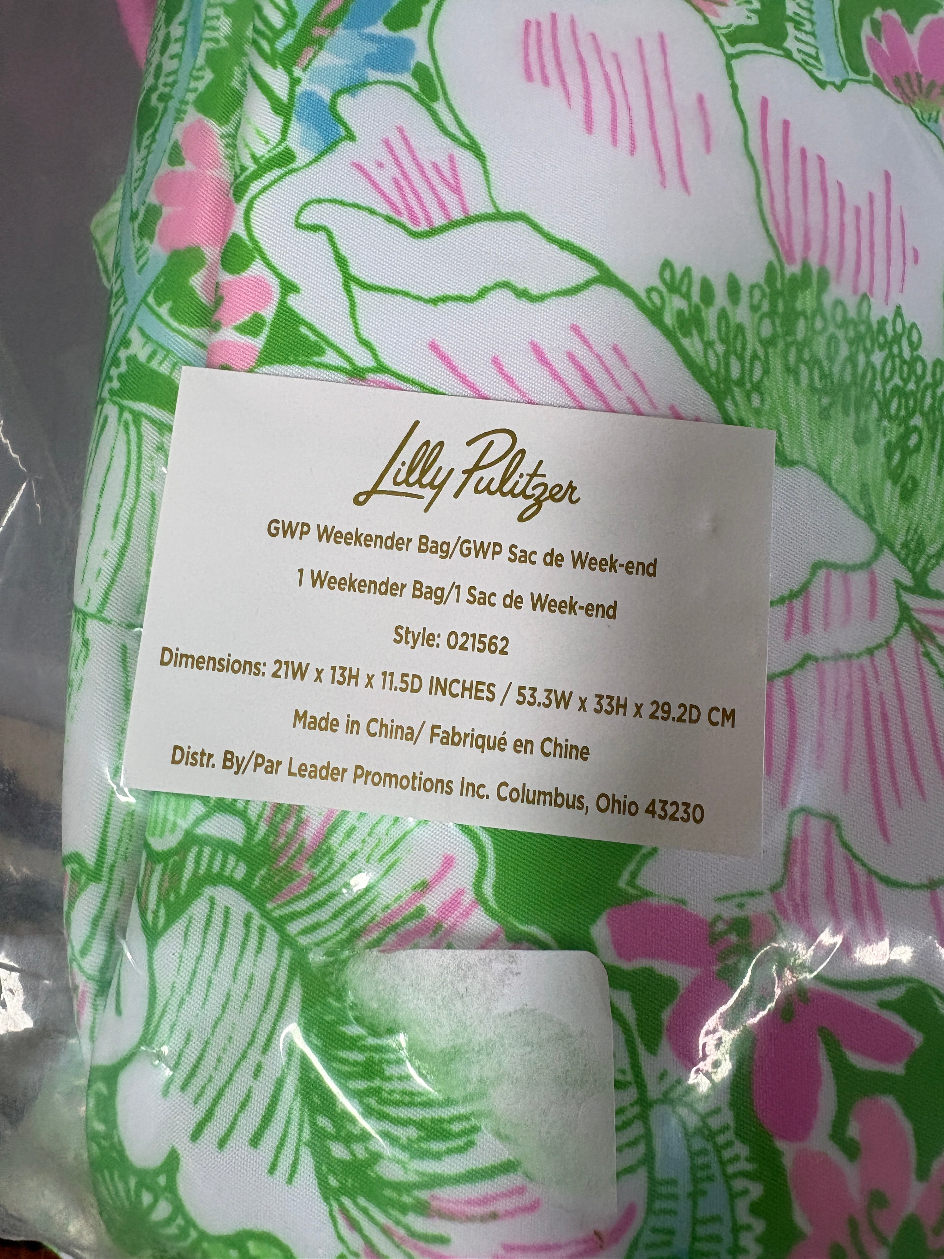 Lilly Pulitzer Poppyland garment bag
