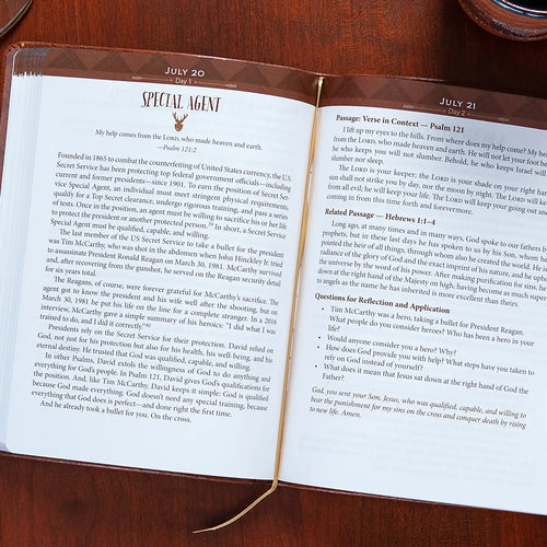 Daily Strength For Men 365-Day Devotional